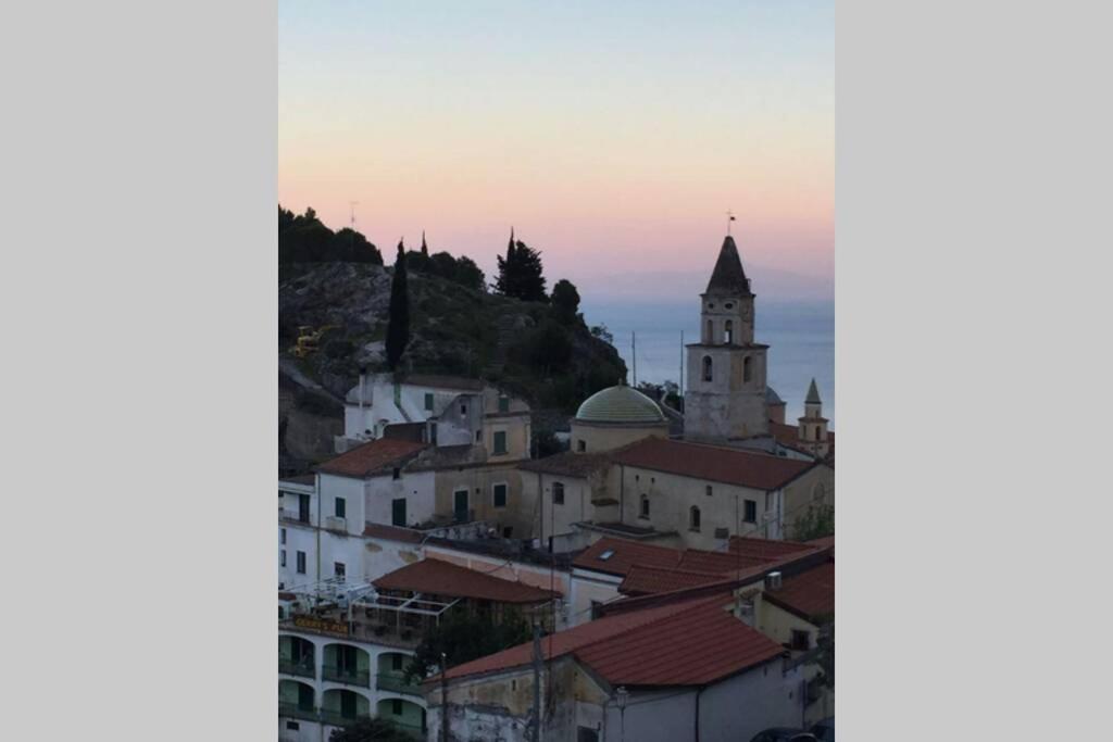 Casa Marilo - A Beautiful House Overlooking Amalfi Exterior photo